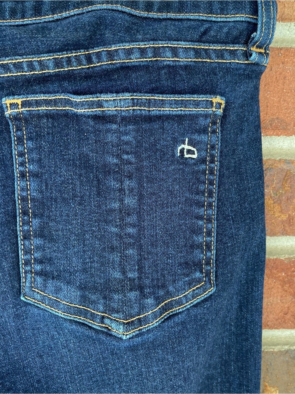 Rag & Bone Elephant Bell Flare
Dark Wash Wide Bootcut Stretch Jeans Size 30 - Picture 6 of 9